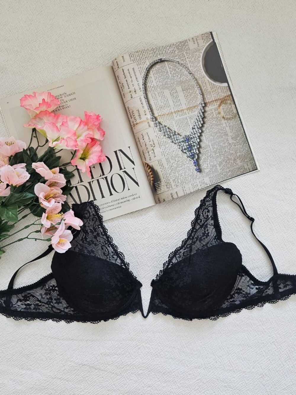 Black Fuchsia Lace Underwire Bra - Black, Size 36C - Picture 3 of 14